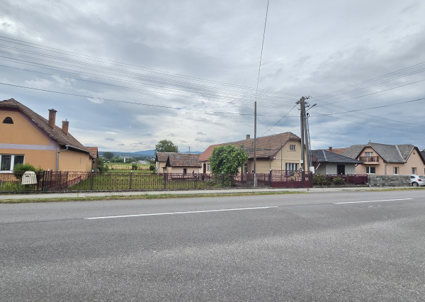 NA PREDAJ STARÝ GAZDOVSKÝ RODINNÝ DOM – NOVÁ POLHORA -KOŠICE